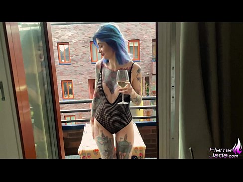 ❤️ Gabar Cajiib Ah Oo Dhuuqaysa Xabad Oo Si Qiiro Leh Ku Dhuuqaysa Cirka Furan Hoostooda anaga ❌